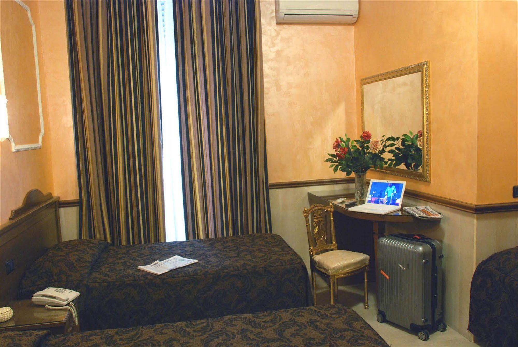 Hotel Marco Polo Rome Exterior photo