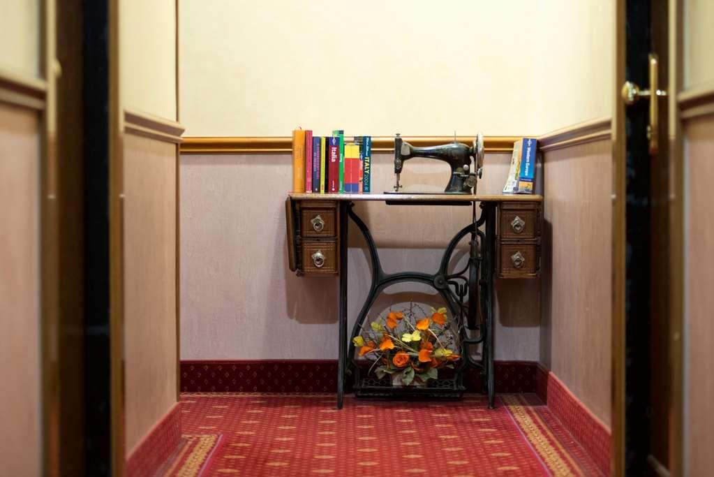 Hotel Marco Polo Rome Amenities photo